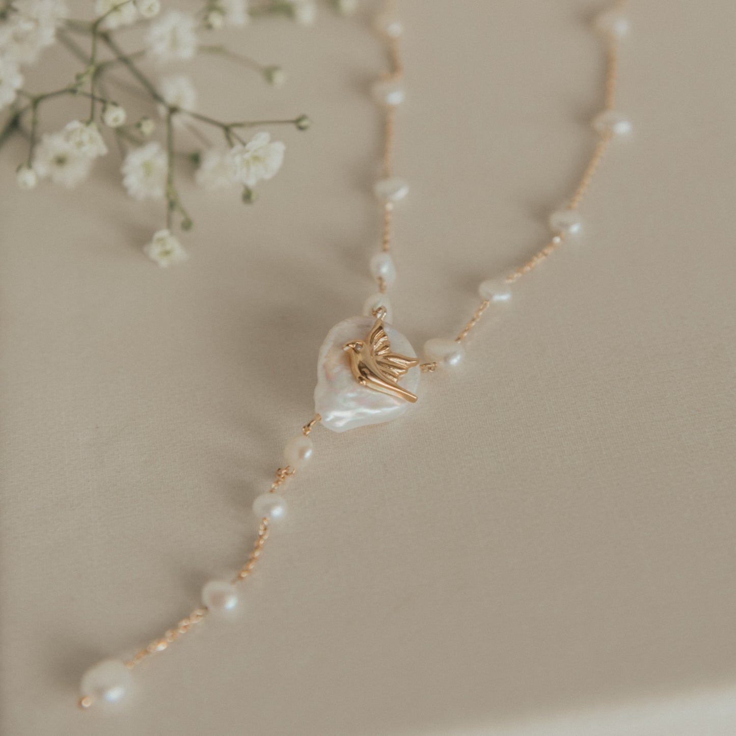 Colar terço pérolas barrocas naturais